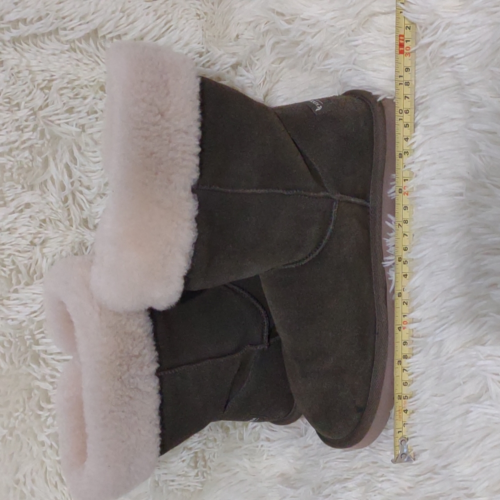 Ugg Koolaburra Size 8 Hunter Green Boot. - image 4